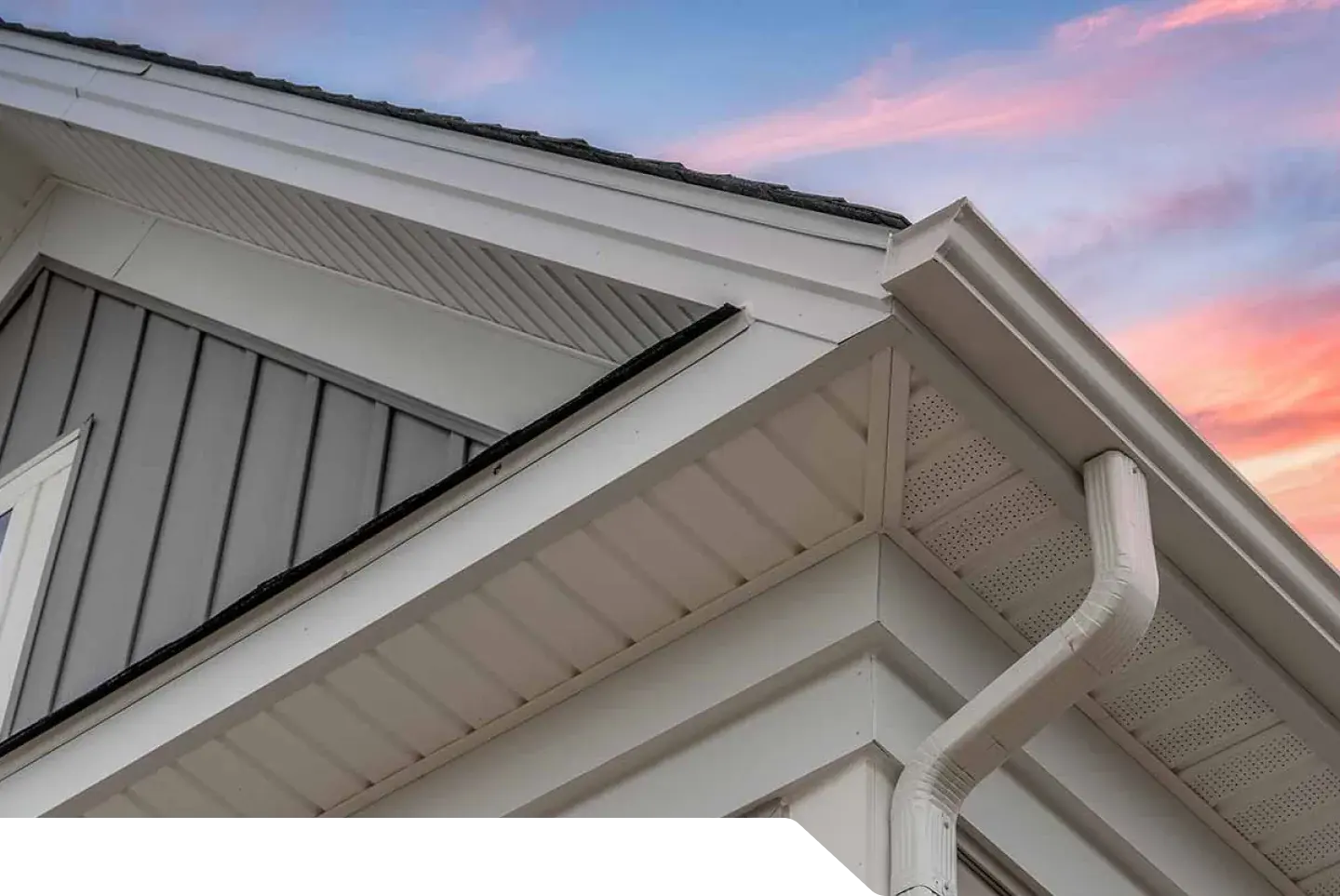 Roofing and exterior work on a Middle Tennessee home